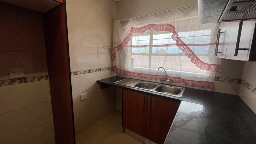 2 Bedroom Property for Sale in Brackendowns Gauteng
