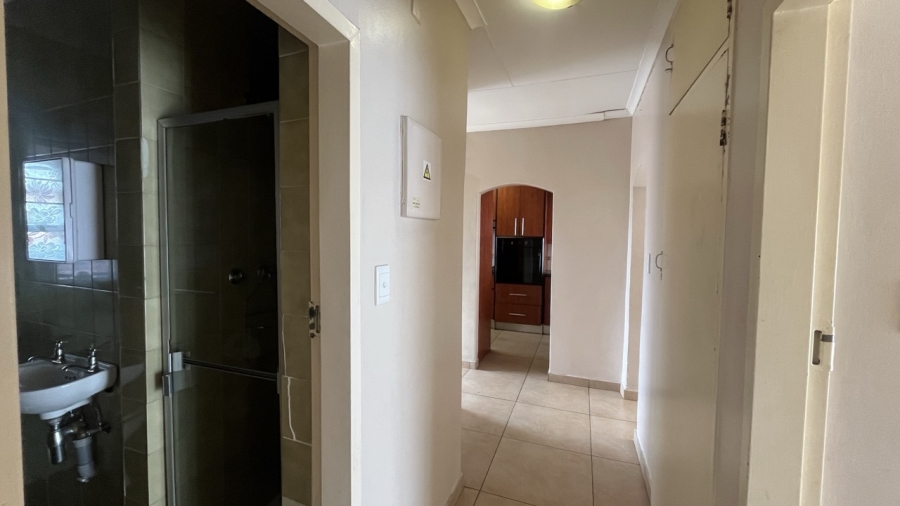 2 Bedroom Property for Sale in Brackendowns Gauteng