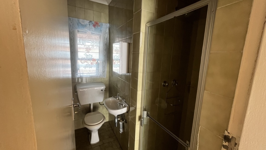 2 Bedroom Property for Sale in Brackendowns Gauteng