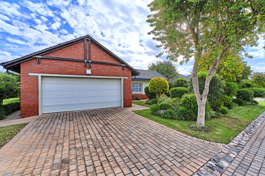 2 Bedroom Property for Sale in Waterfall Valley Mature Lifestyle Estate Gauteng