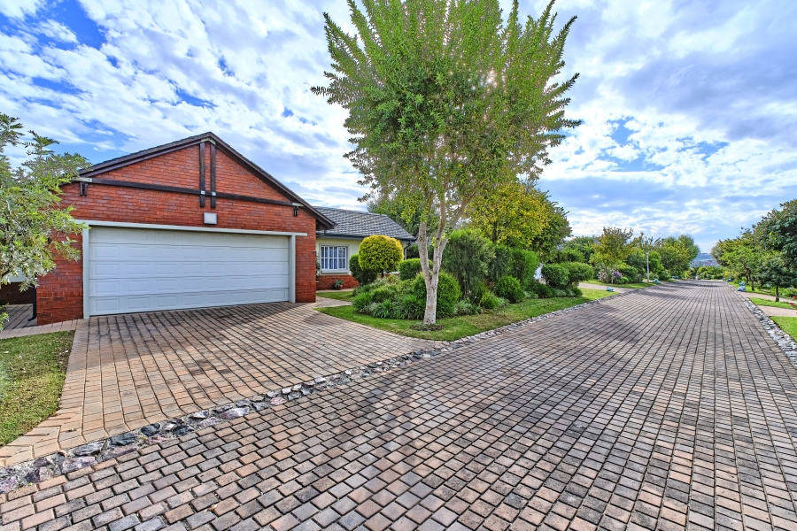 2 Bedroom Property for Sale in Waterfall Valley Mature Lifestyle Estate Gauteng