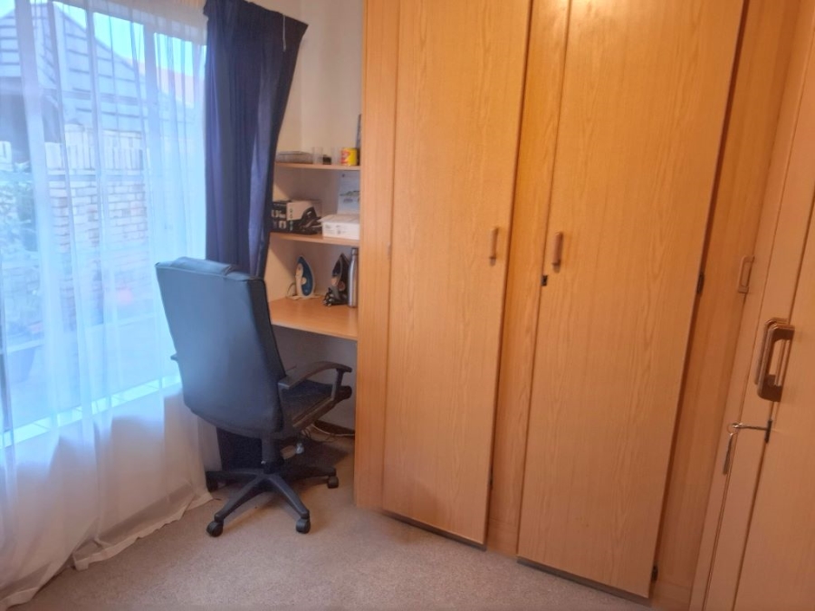 3 Bedroom Property for Sale in Noordheuwel Gauteng