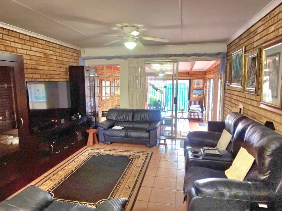 3 Bedroom Property for Sale in Noordheuwel Gauteng