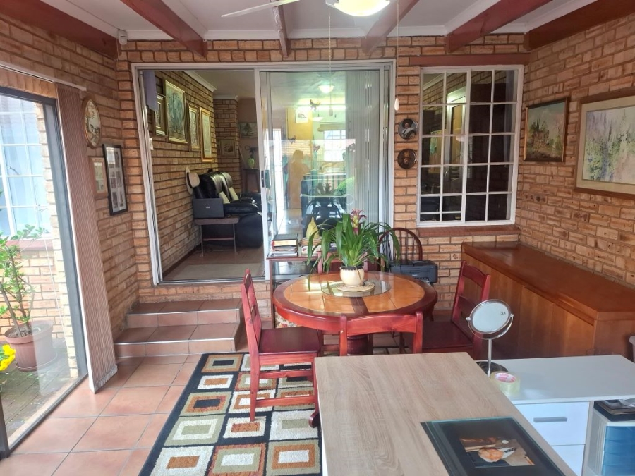 3 Bedroom Property for Sale in Noordheuwel Gauteng