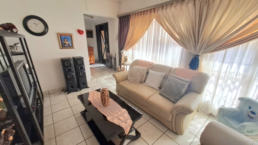 To Let 1 Bedroom Property for Rent in Arcon Park Gauteng