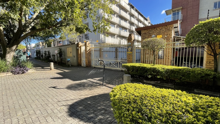 1 Bedroom Property for Sale in Hatfield Gauteng