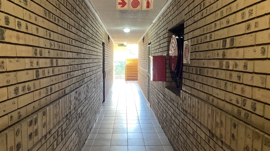 1 Bedroom Property for Sale in Hatfield Gauteng