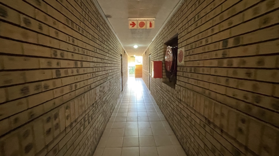 1 Bedroom Property for Sale in Hatfield Gauteng