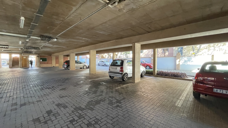 1 Bedroom Property for Sale in Hatfield Gauteng