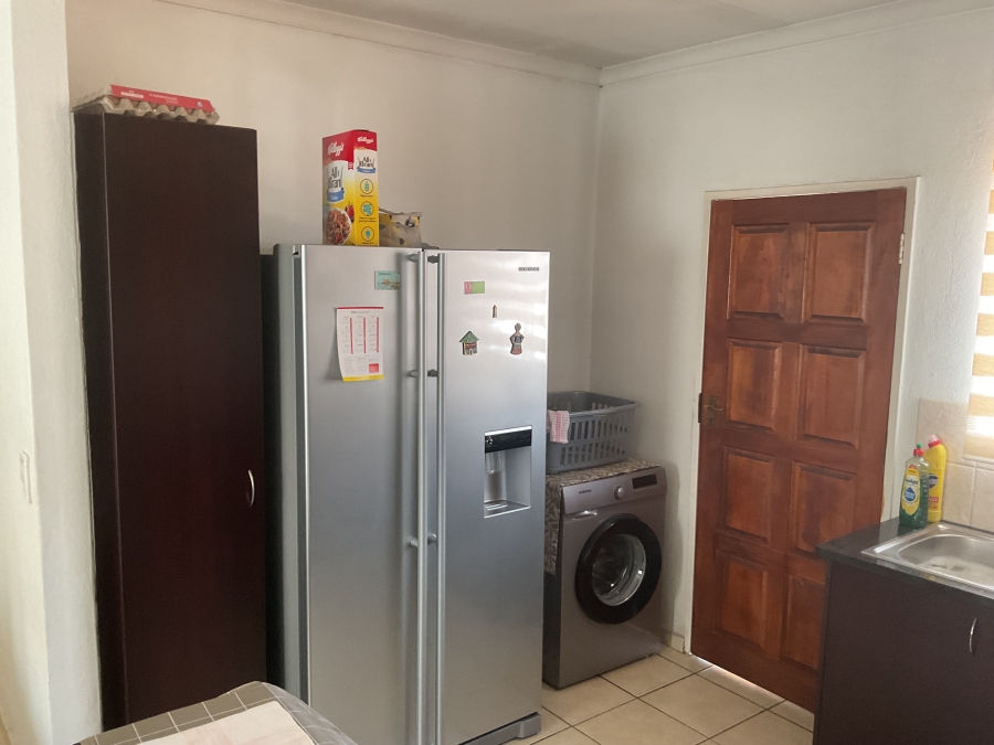 3 Bedroom Property for Sale in Kosmosdal Gauteng