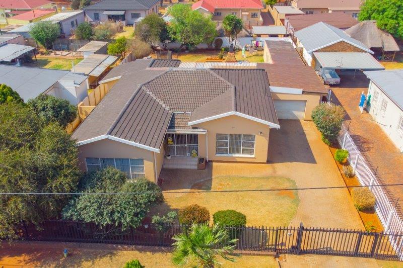 3 Bedroom Property for Sale in Dalview Gauteng