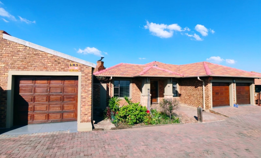 3 Bedroom Property for Sale in Lambton Gauteng