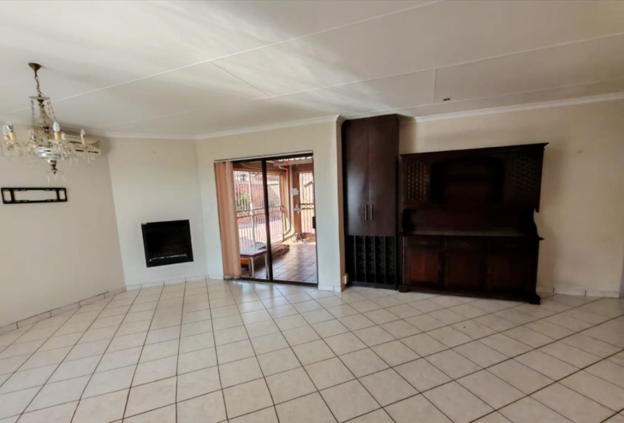 3 Bedroom Property for Sale in Lambton Gauteng