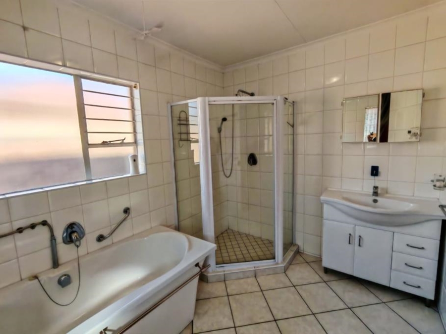 3 Bedroom Property for Sale in Lambton Gauteng