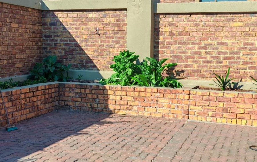 3 Bedroom Property for Sale in Lambton Gauteng