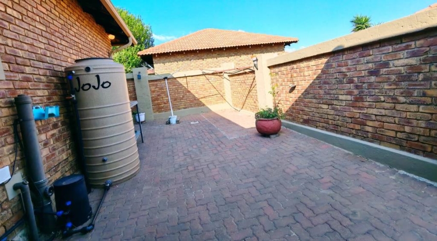 3 Bedroom Property for Sale in Lambton Gauteng