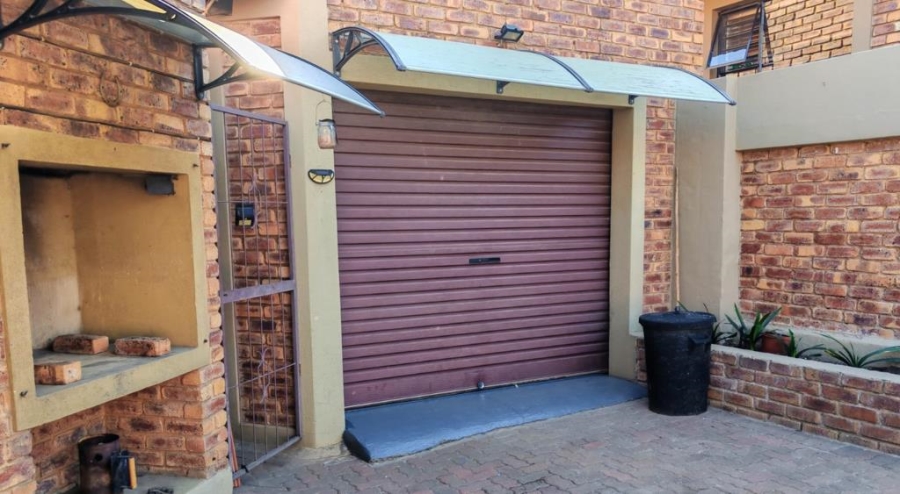 3 Bedroom Property for Sale in Lambton Gauteng