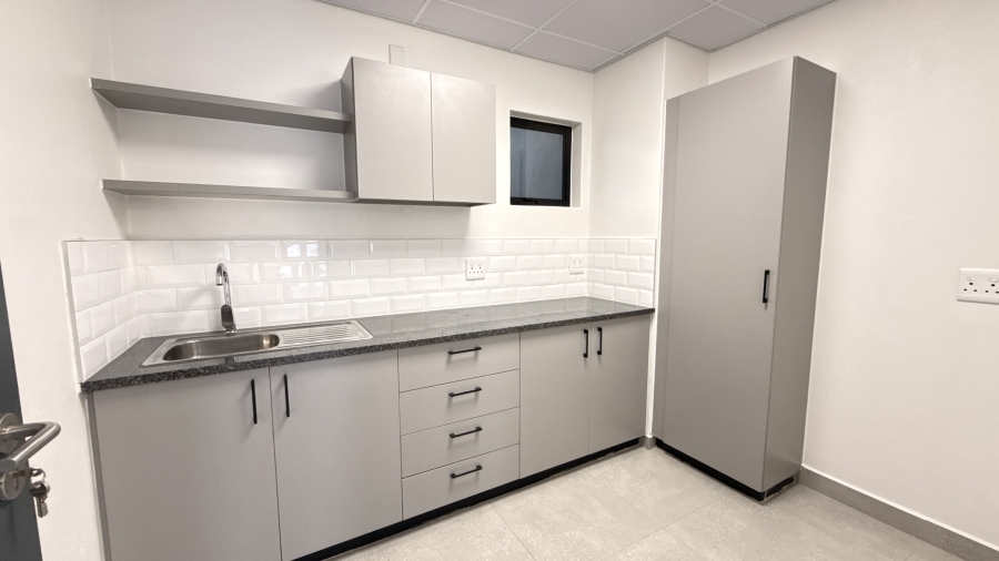 To Let Commercial Property for Rent in Samrand Business Park Gauteng