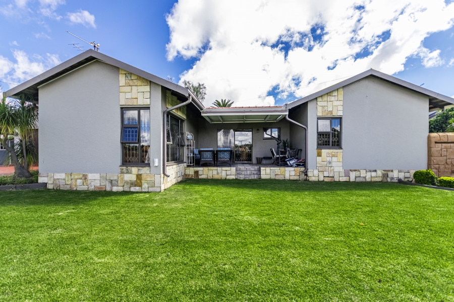 3 Bedroom Property for Sale in Mindalore Gauteng
