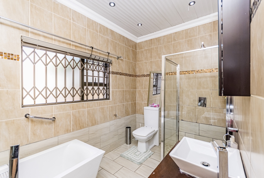 3 Bedroom Property for Sale in Mindalore Gauteng