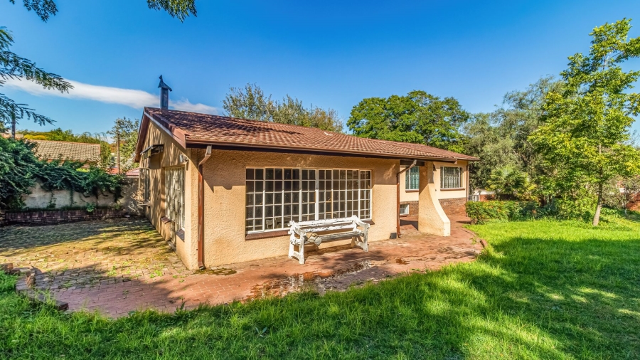 4 Bedroom Property for Sale in Lombardy East Gauteng