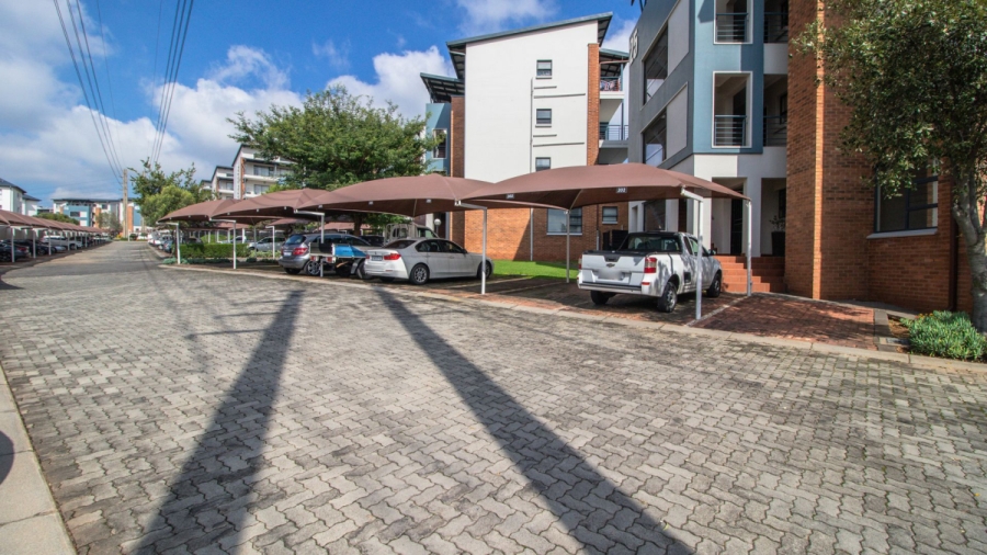 2 Bedroom Property for Sale in Greenstone Gate Gauteng
