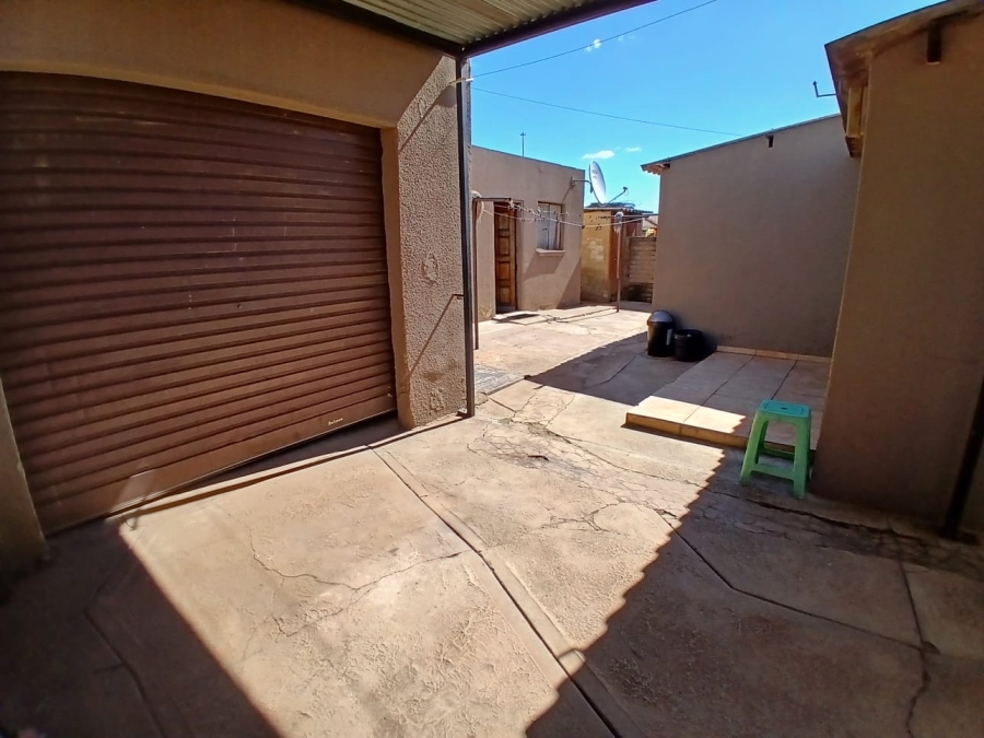 2 Bedroom Property for Sale in Sebokeng Zone 11 Gauteng