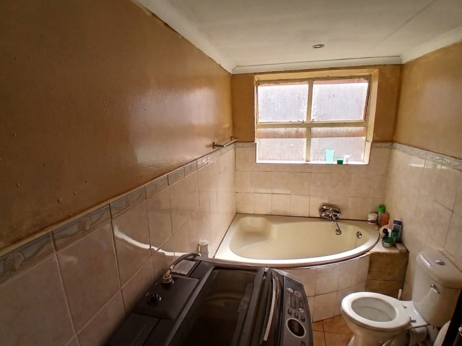 2 Bedroom Property for Sale in Sebokeng Zone 11 Gauteng