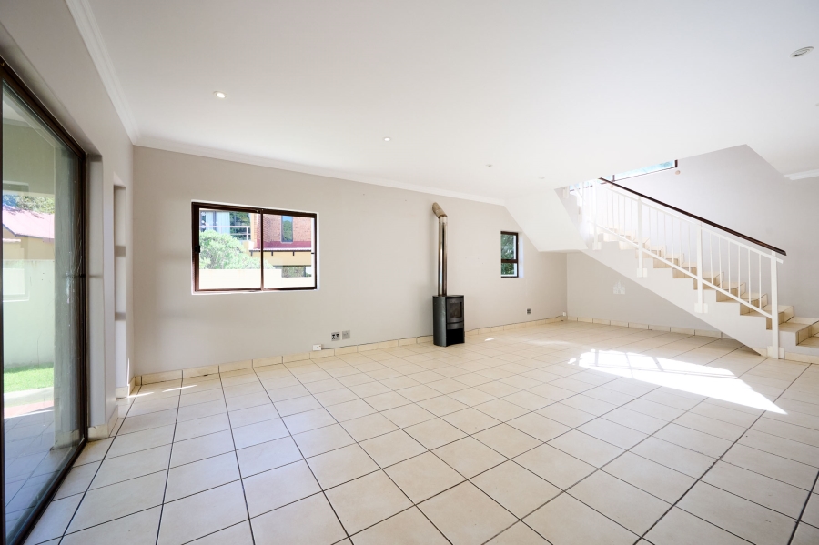 6 Bedroom Property for Sale in Carlswald North Estate Gauteng