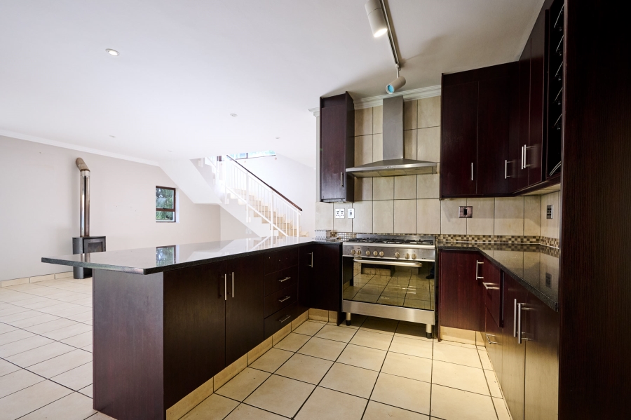 6 Bedroom Property for Sale in Carlswald North Estate Gauteng