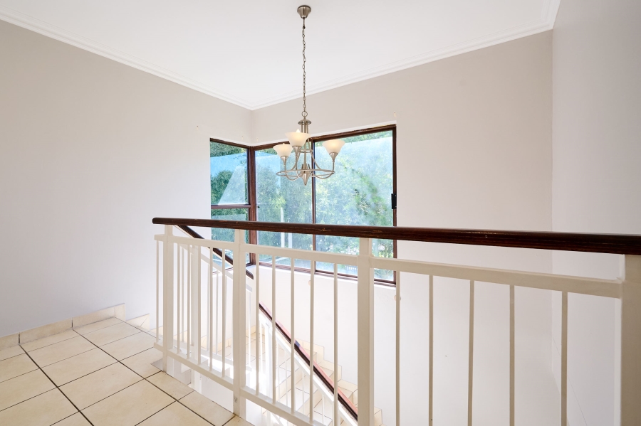 6 Bedroom Property for Sale in Carlswald North Estate Gauteng