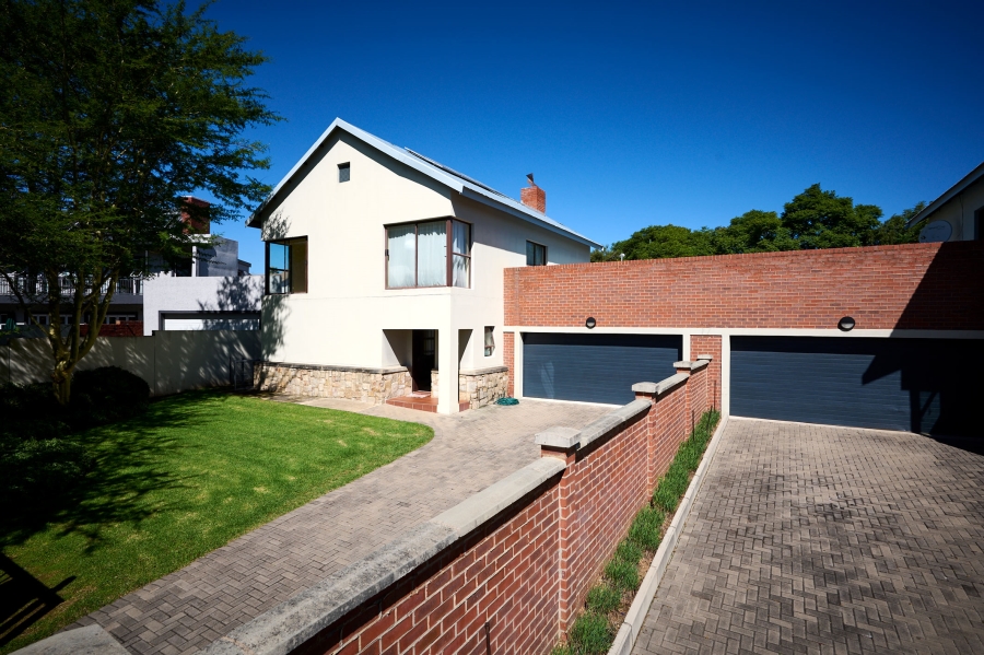 6 Bedroom Property for Sale in Carlswald North Estate Gauteng