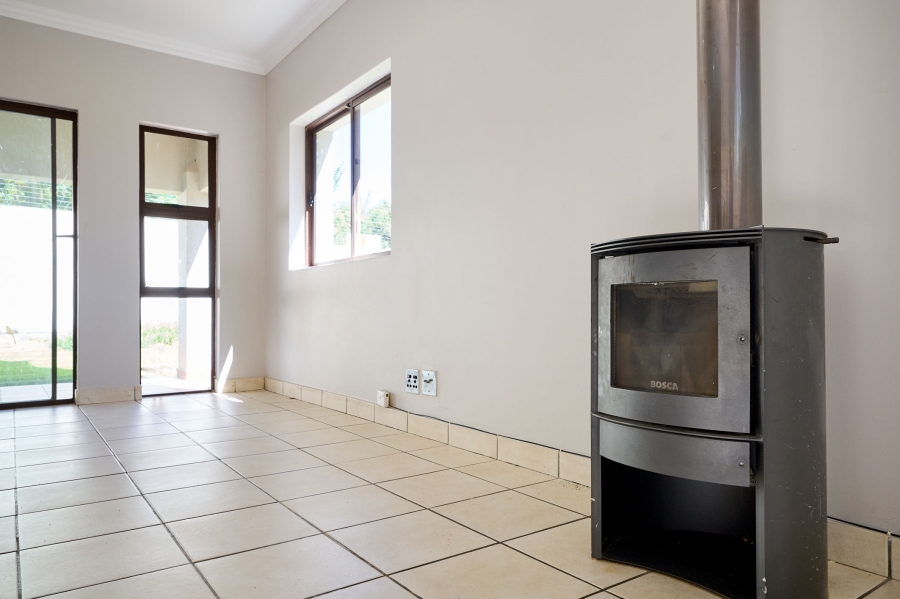 6 Bedroom Property for Sale in Carlswald North Estate Gauteng