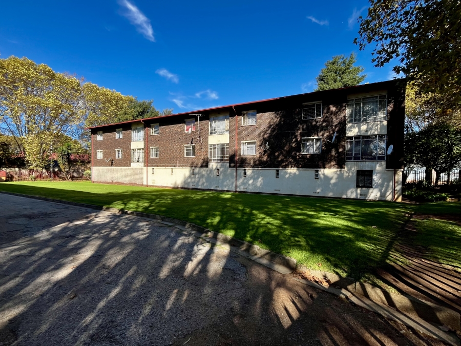 3 Bedroom Property for Sale in Paarlshoop Gauteng