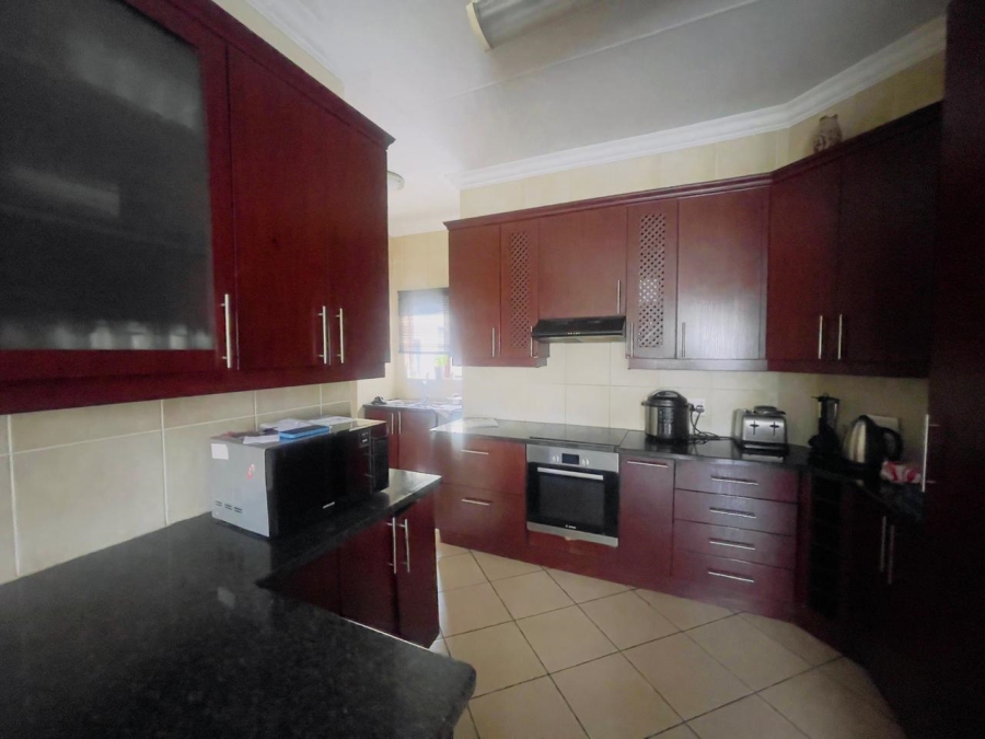 To Let 3 Bedroom Property for Rent in Thatchfield Estate Gauteng