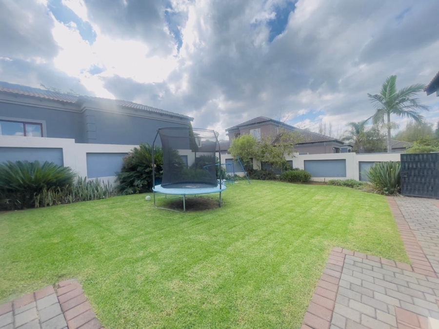 To Let 3 Bedroom Property for Rent in Thatchfield Estate Gauteng