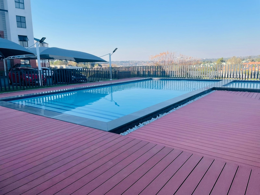 To Let 2 Bedroom Property for Rent in Noordhang Gauteng