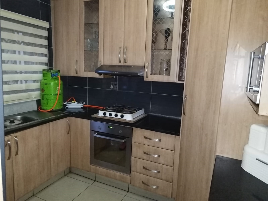 2 Bedroom Property for Sale in Ethafeni Gauteng