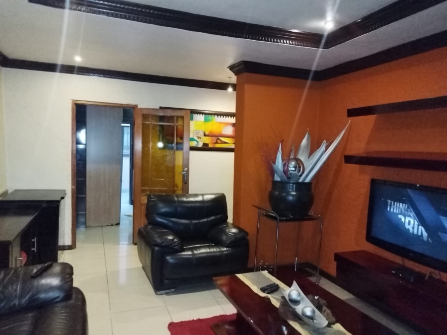 2 Bedroom Property for Sale in Ethafeni Gauteng