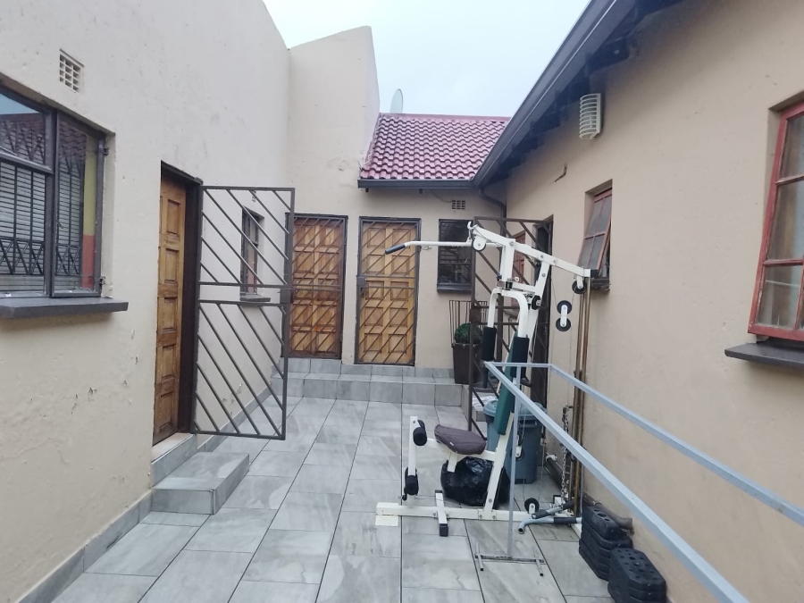 2 Bedroom Property for Sale in Ethafeni Gauteng