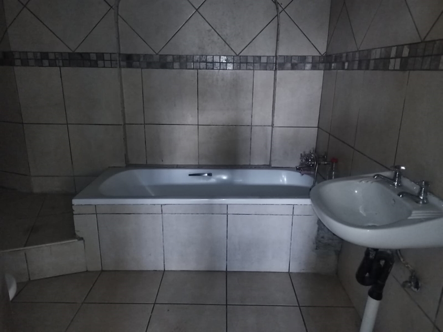2 Bedroom Property for Sale in Kensington Gauteng