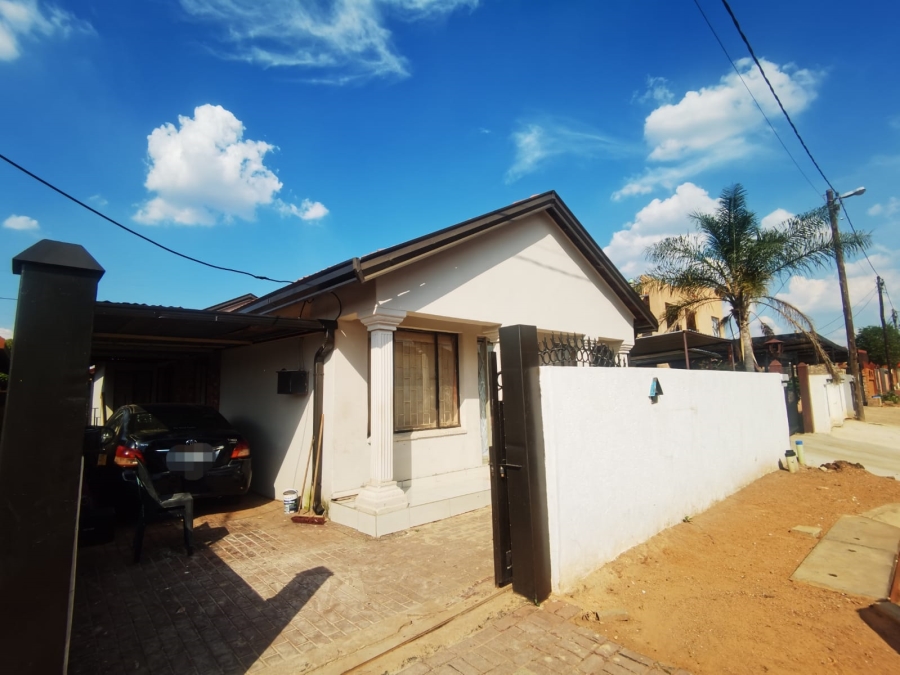 3 Bedroom Property for Sale in Soshanguve UU Gauteng
