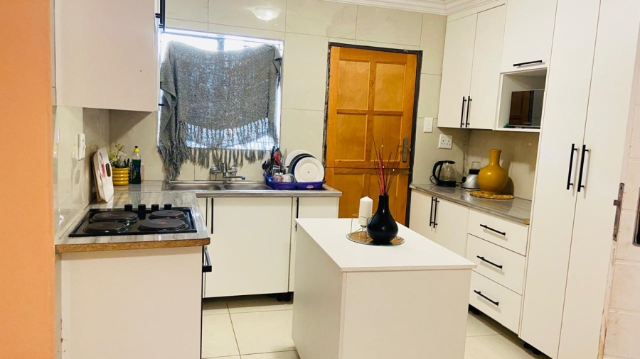3 Bedroom Property for Sale in Soshanguve UU Gauteng