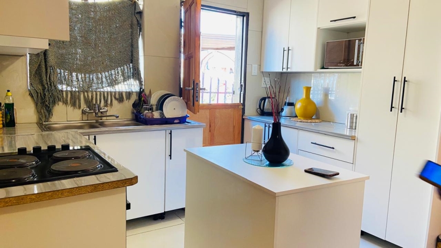 3 Bedroom Property for Sale in Soshanguve UU Gauteng