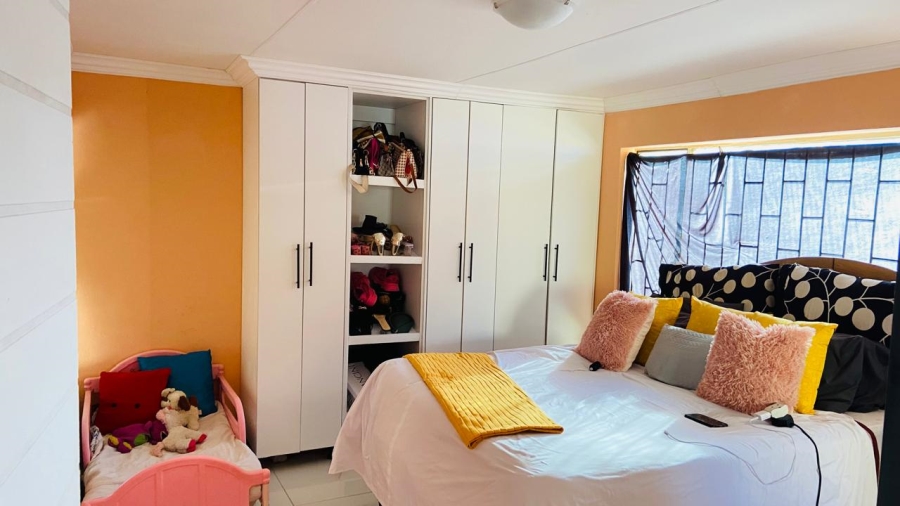 3 Bedroom Property for Sale in Soshanguve UU Gauteng