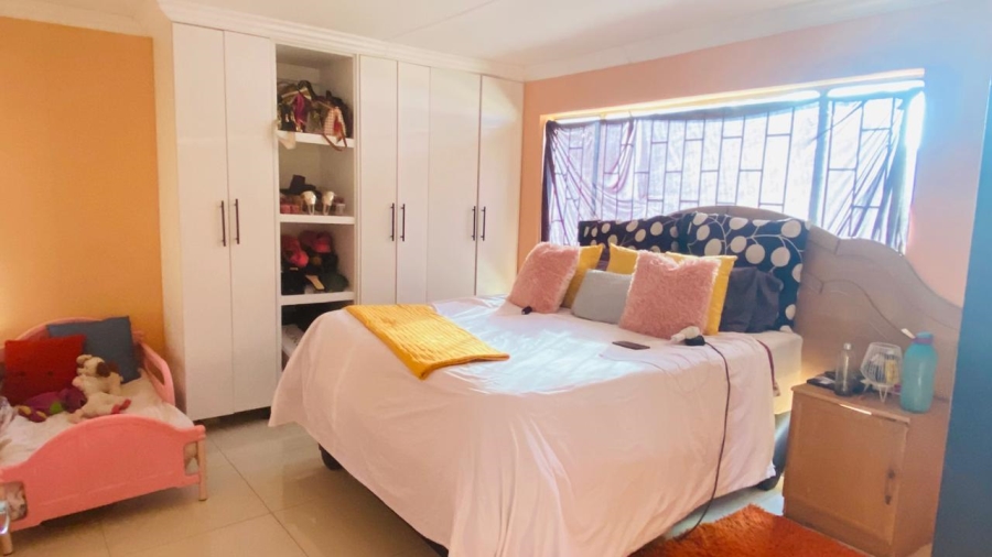 3 Bedroom Property for Sale in Soshanguve UU Gauteng