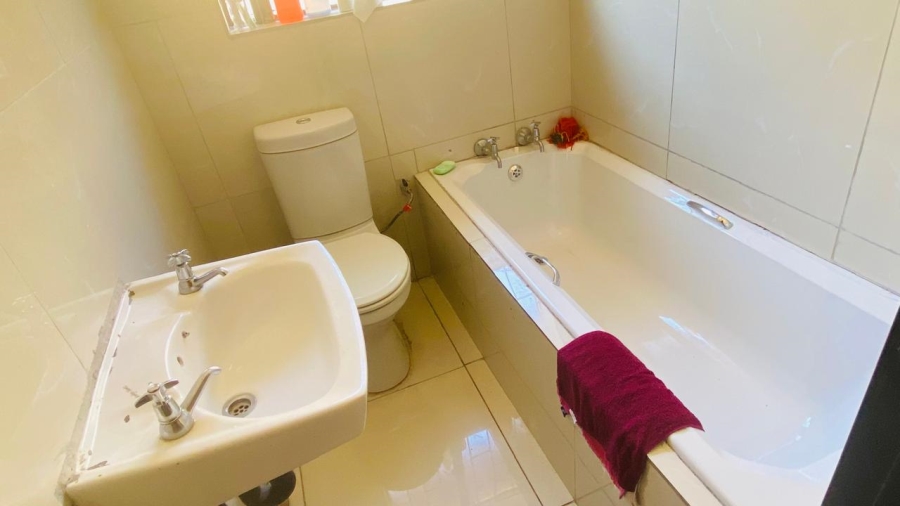 3 Bedroom Property for Sale in Soshanguve UU Gauteng