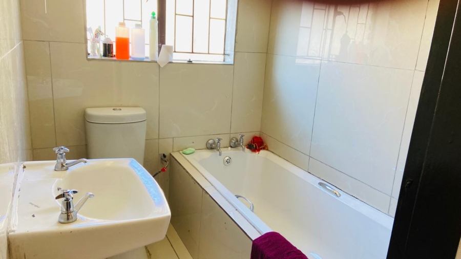 3 Bedroom Property for Sale in Soshanguve UU Gauteng