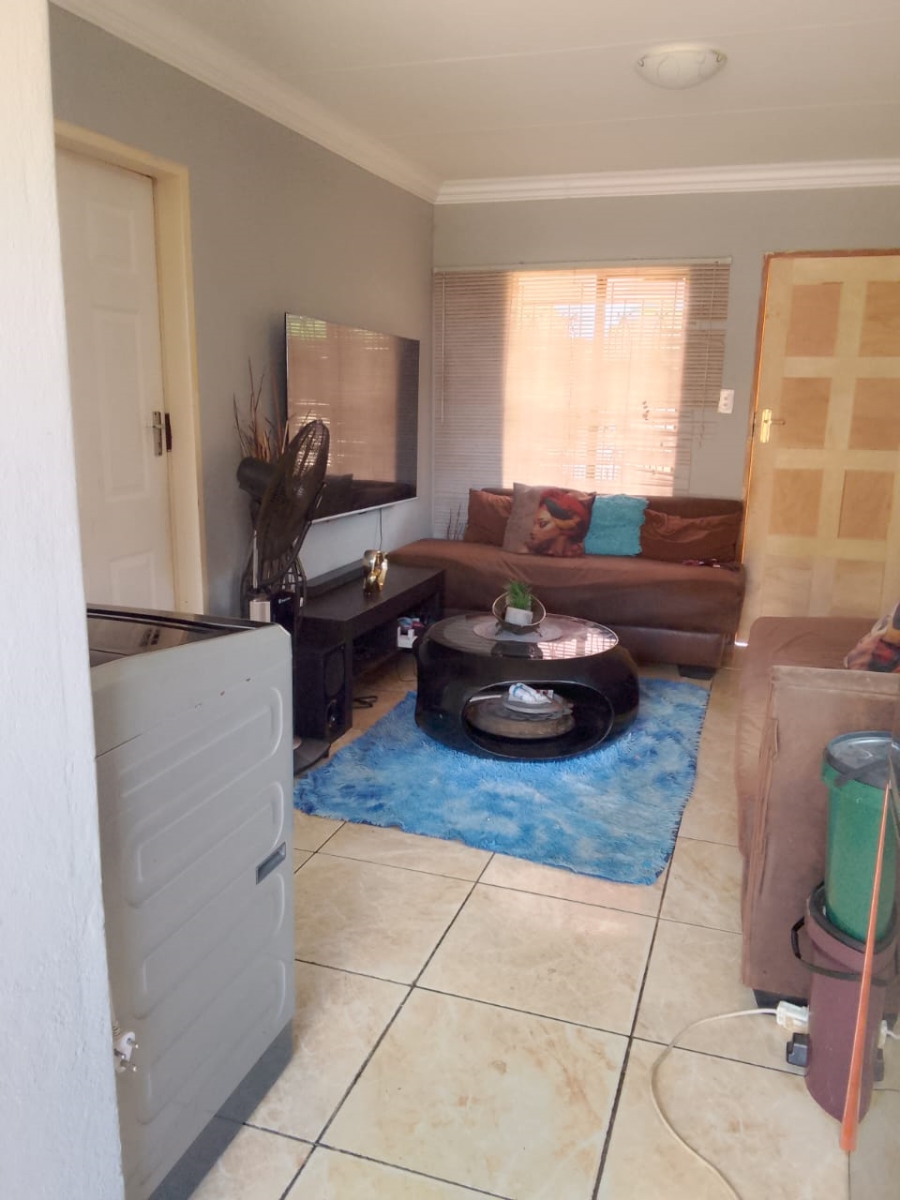2 Bedroom Property for Sale in Soshanguve VV Gauteng