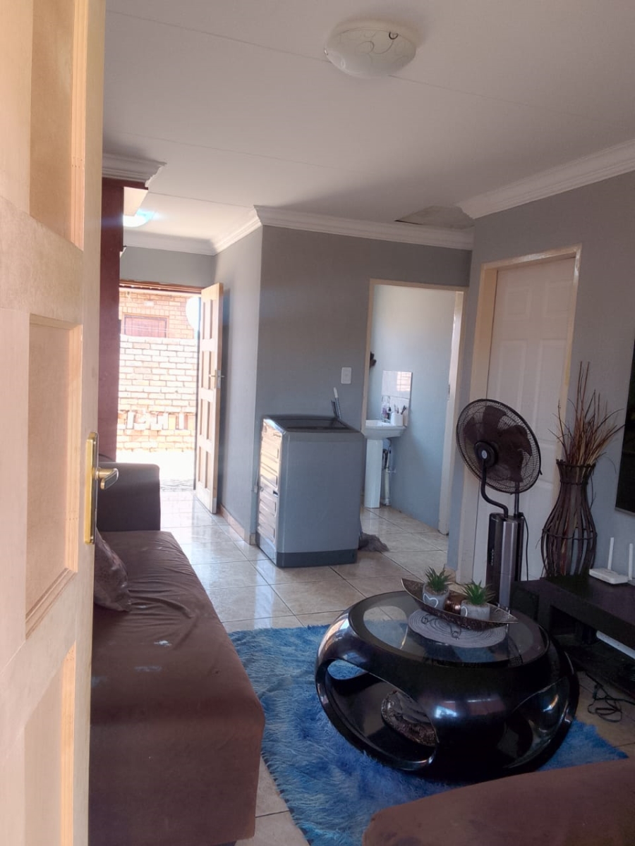 2 Bedroom Property for Sale in Soshanguve VV Gauteng